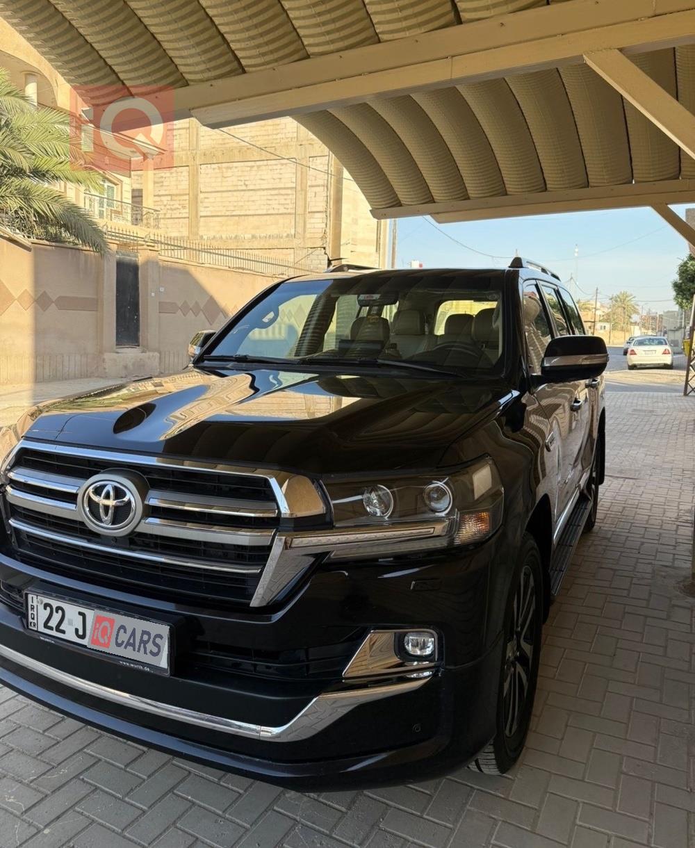 تويوتا لاندكروزر